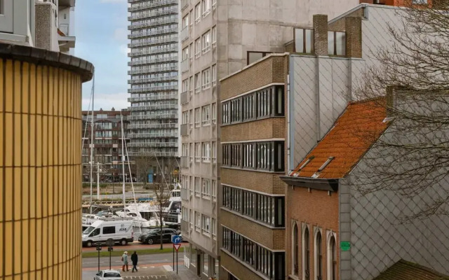 BE OST Zuid 2-302 in Oostende