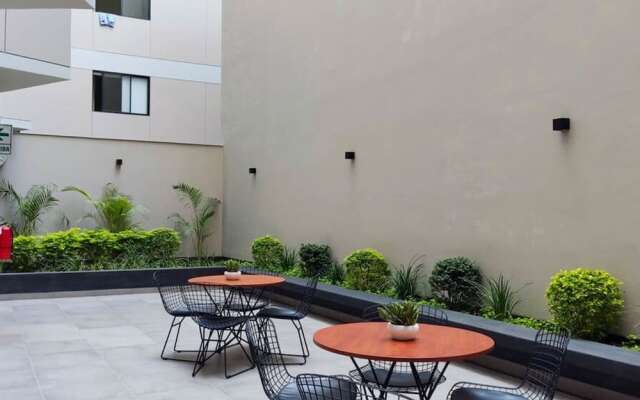 Extraordinary 2BR in Barranco