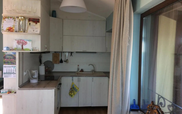 Villa Milagro Apartments