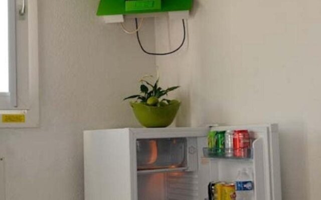 Lemon Hotel Rouen Est