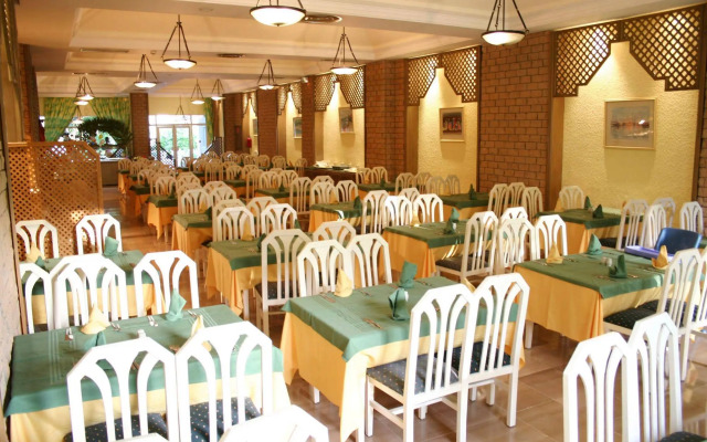 Shell Beach Hotel & Spa