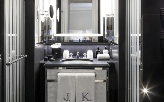 J.K. Place Paris