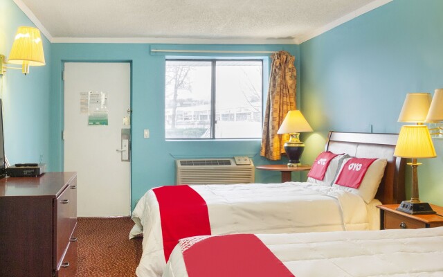 OYO Hotel Edison NJ Route 1
