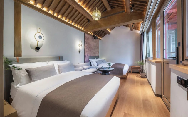 XinXiangYaYuan Courtyard