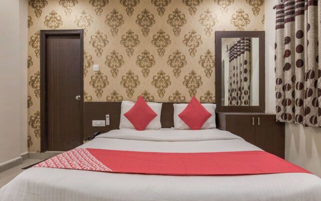 Oyo 13114 Svs Luxury Rooms