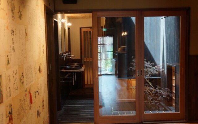 tanaka gokurakudou guesthouse