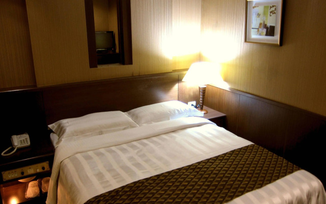 Dahshin Hotel