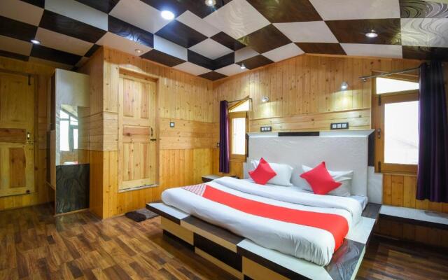 OYO 66476 Hotel Divine Kashmir