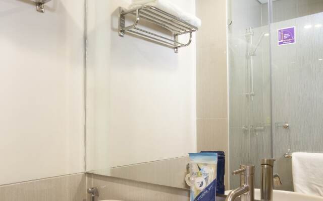 Verse Lite Hotel Gajah Mada