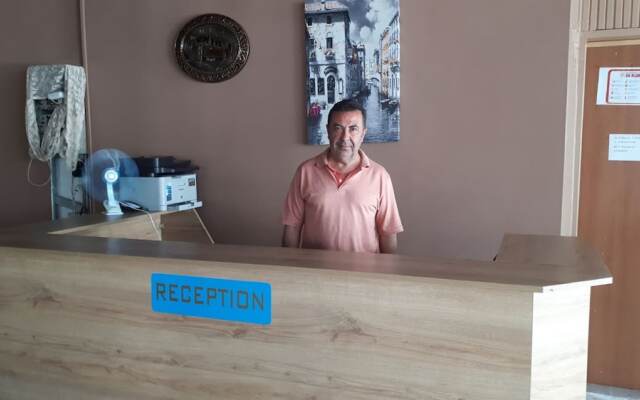 Ori̇ent Hotel