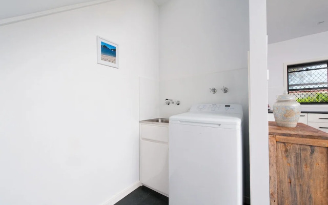 Tomaree Road, 58, Shoally Loft