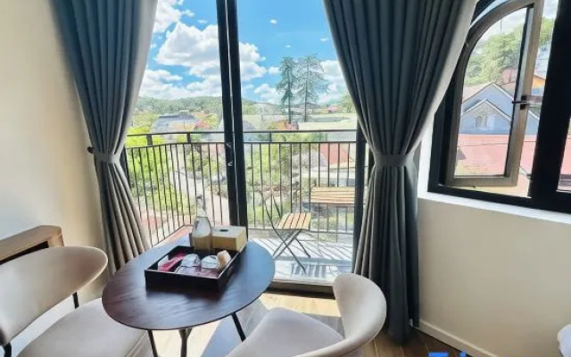 QR Hotel Dalat