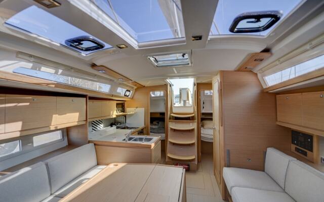 A Yacht In The City