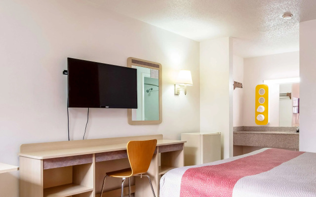 Motel 6 East Ridge, TN
