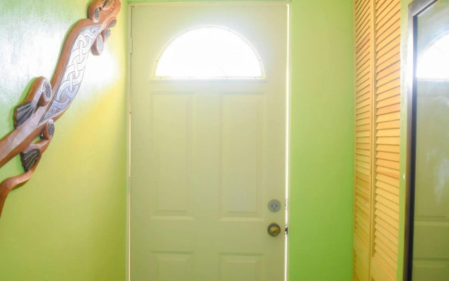 Room-cancun Guest House 5