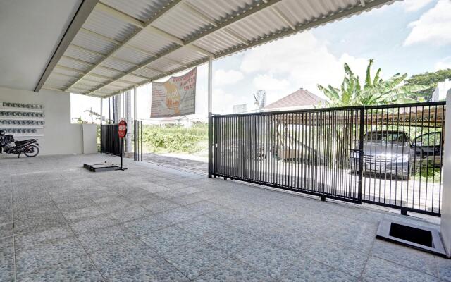 OYO Life 90649 Raja Residence Syariah