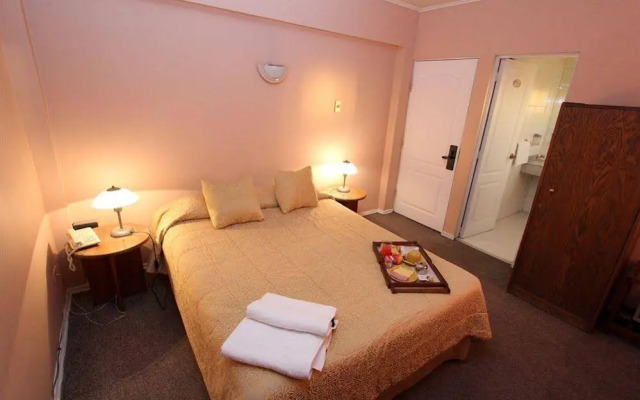 Hotel Dacarlo