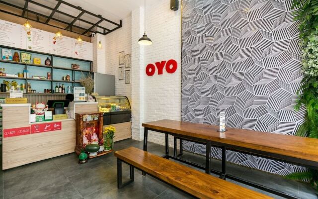 Oyo 321 393 Hostel