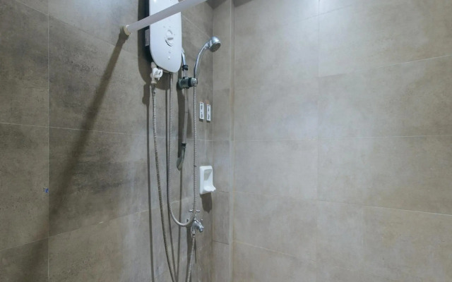 RedDoorz @ Grand Apartelle Hernan Cortes Cebu