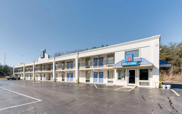 Motel 6 Kingston TN