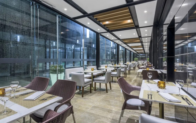 Courtyard Bogota Airport