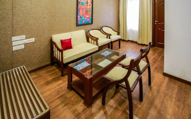 OYO 26692 Alankar Elite Inns