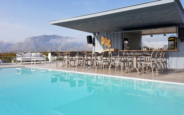 Hermoso Luxury Suites