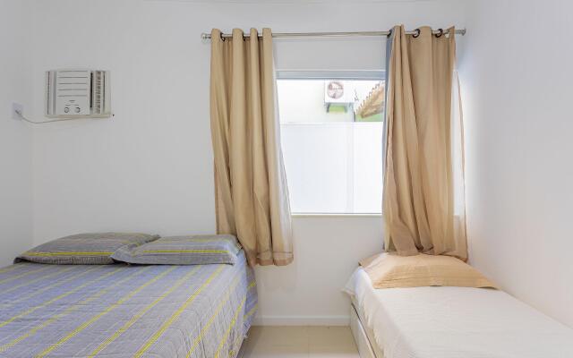 GB14 Ampla Casa 6 Quartos com Piscina e Churrasqueira