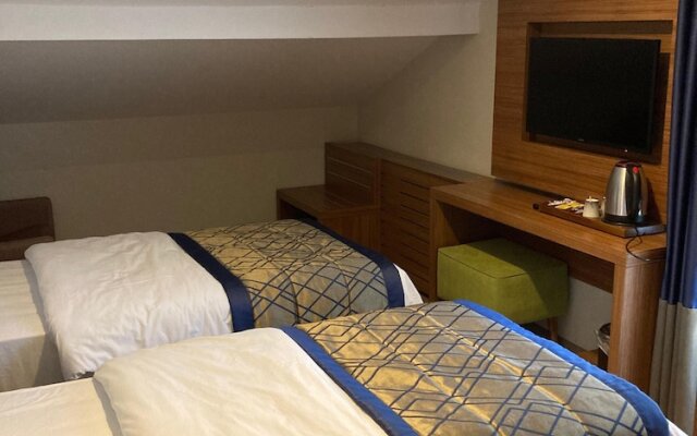 Savsat Karagol Hotel