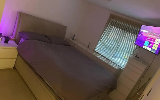 Stylish Apartment in Chafford Hundred