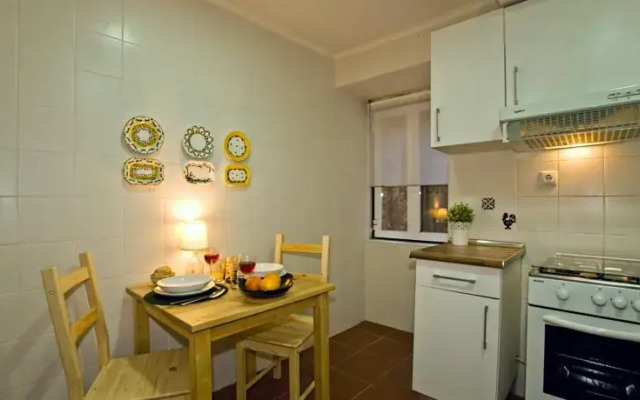 Bairro Alto Apartment Rosa