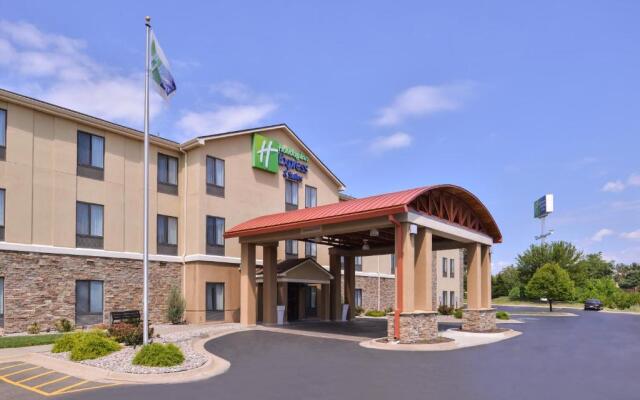 Holiday Inn Express & Suites Topeka West I-70 Wanamaker by IHG