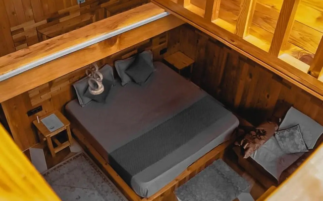 WOW Treehouse & Cottages