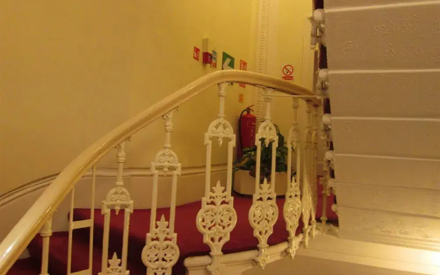 Brompton Hotel London