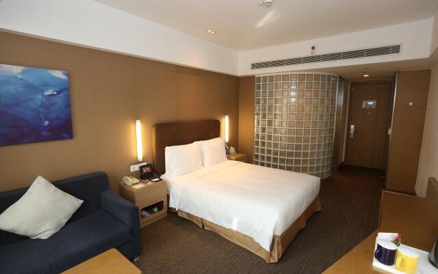 Holiday Inn Express Shanghai Jinsha by IHG