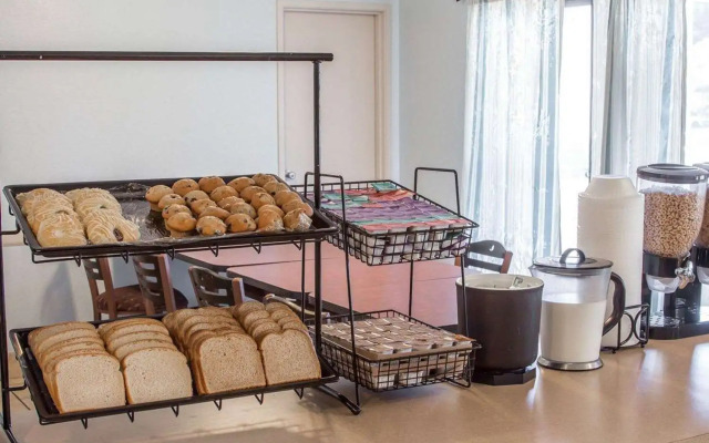 Holiday Inn Express Santa Rosa North by IHG