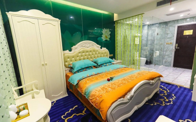 Liyang Vegas Theme Hotel