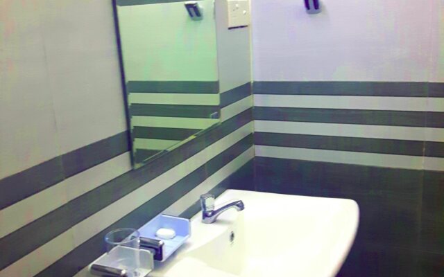 Nadee Villa Guest House