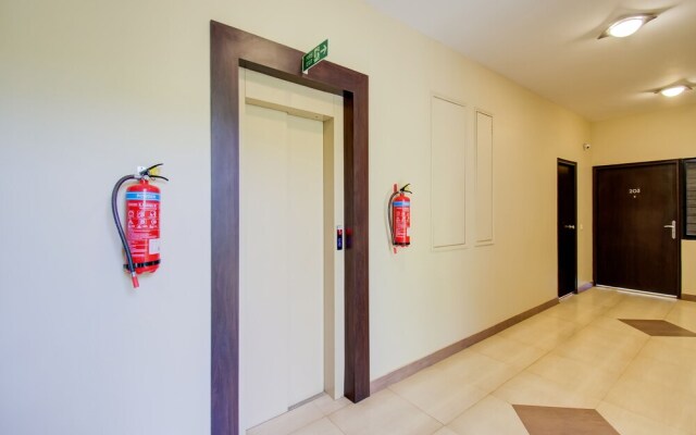 Capital O 37677 Xec Residency