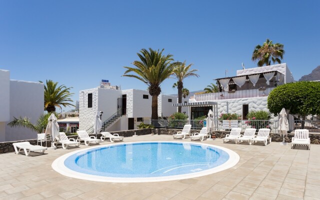 241. Quite Bungalow with Terrace and Barbecue