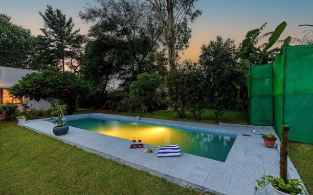 Alaya Stays 3 BHK with Pvt Pool-Daffodil