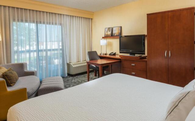 Courtyard by Marriott Chicago Wood Dale