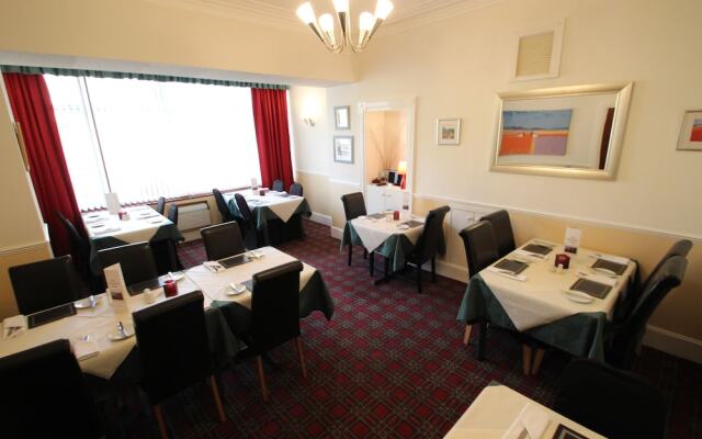 The Highlander Hotel