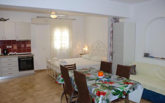 Avlemonas Guest House