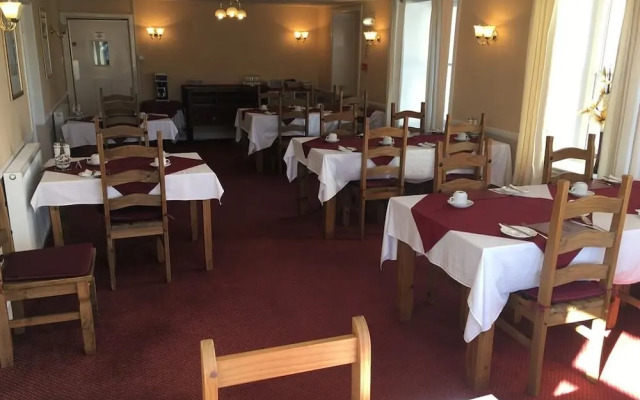 Novar Arms Hotel