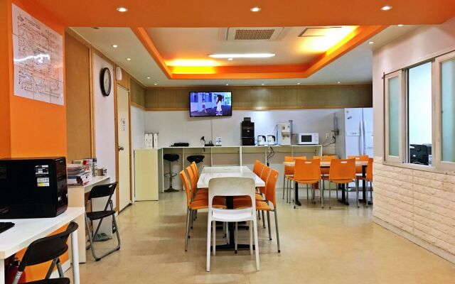 Myeongdong Goodstay - Hostel