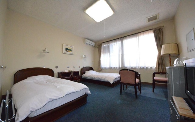 Friendship Heights Yoshimi – Guest Rooms – Yoshimi