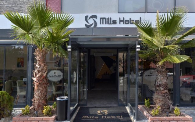 Mills Hotel
