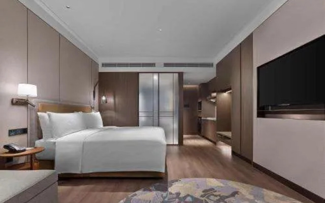 DoubleTree by Hilton Yantai Golden Coast Hotels & Suites