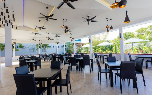 MO Hotel Laamu